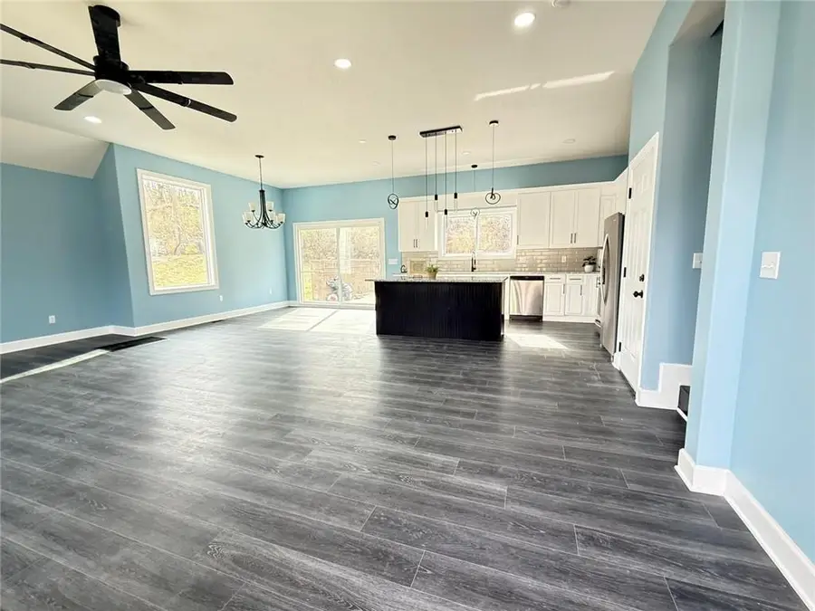 2538 Roe Lane, Kansas City, KS 66103 - #2