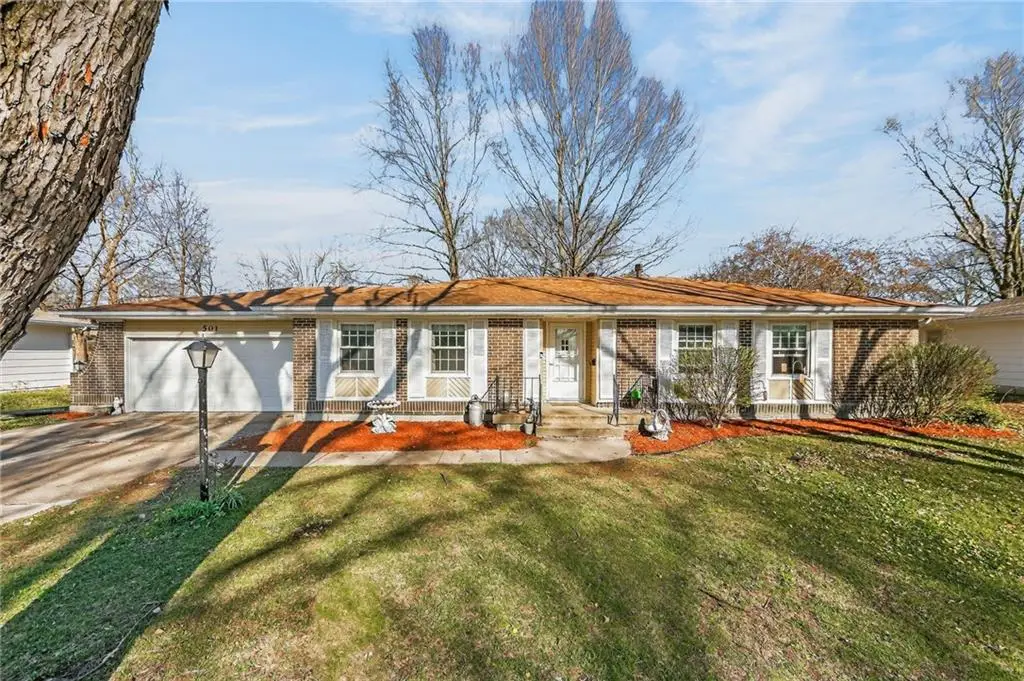 501 Pheasant Street, Harrisonville, MO 64701 - #1