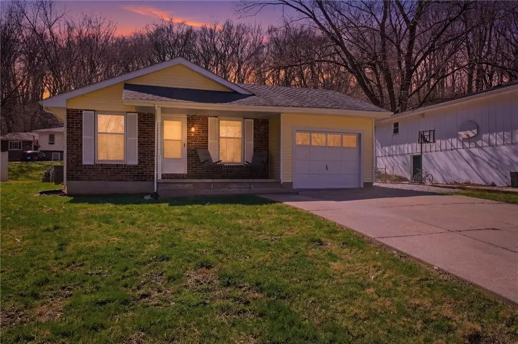 213 Thomas Street, Weston, MO 64098 - #1