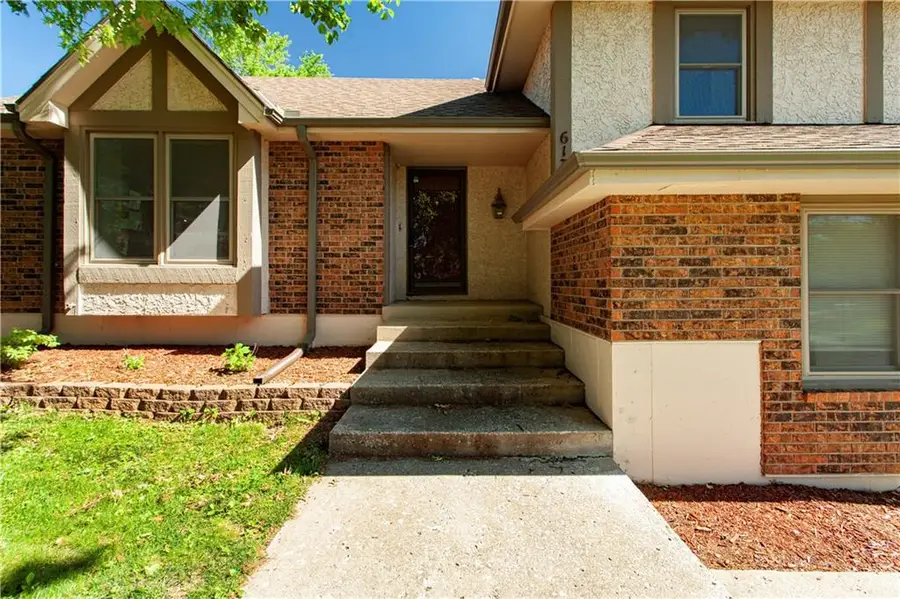 613 NE Locust Drive, Blue Springs, MO 64014 - #2