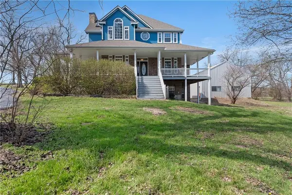 33604 E Stringtown Road, Greenwood, MO 64034