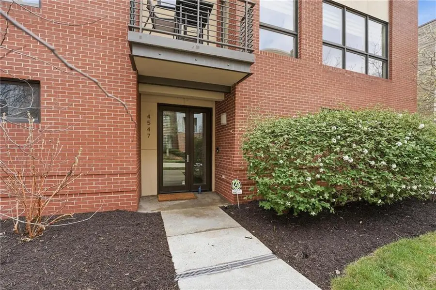 4547 Washington Street #B1, Kansas City, MO 64111 - #2