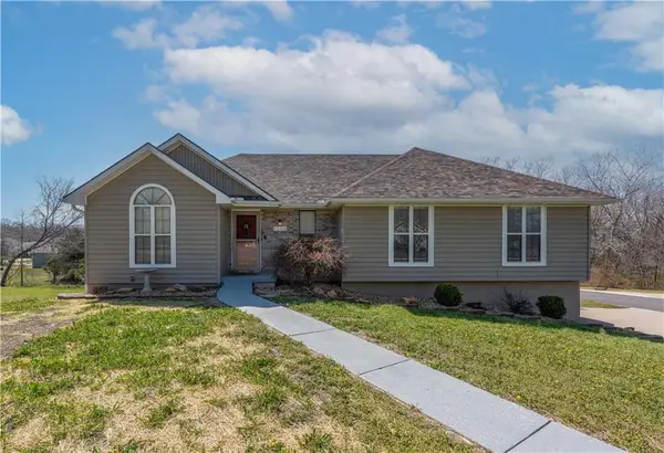 1208 Jennies Drive, Warrensburg, MO 64093