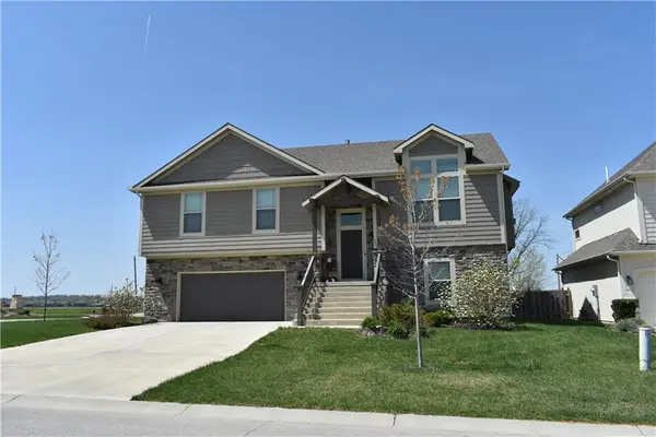1640 Shadow Drive, Leavenworth, KS 66048