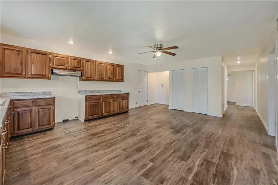 304 S Chestnut Street, La Monte, MO 65337 - #3