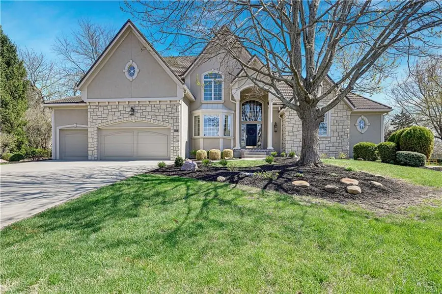 10853 S Cedar Niles Circle, Olathe, KS 66061 - #2