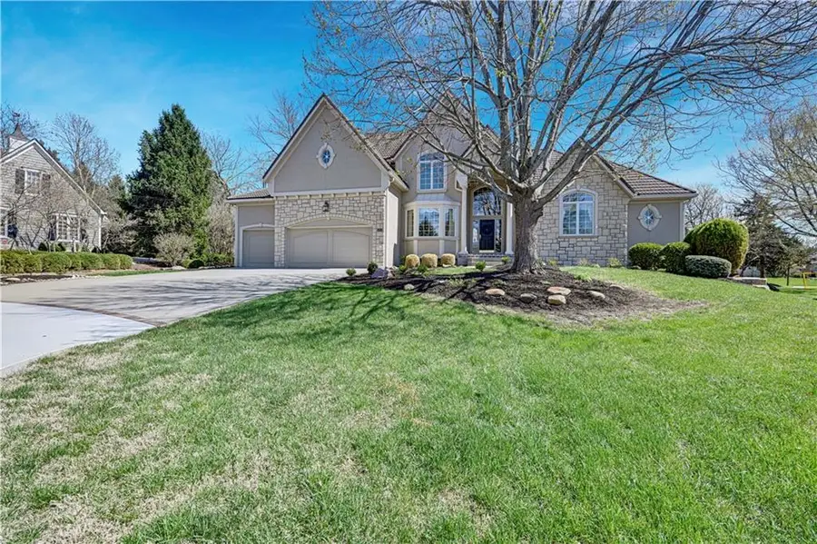 10853 S Cedar Niles Circle, Olathe, KS 66061 - #3