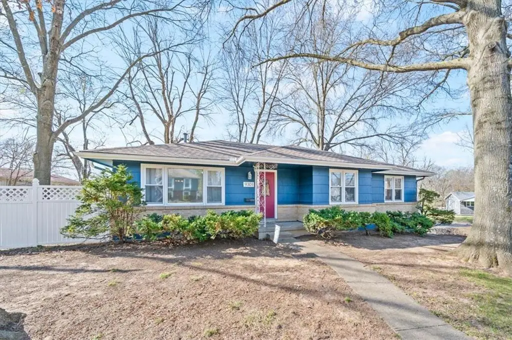 9301 E 79th Street, Raytown, MO 64138 - #1