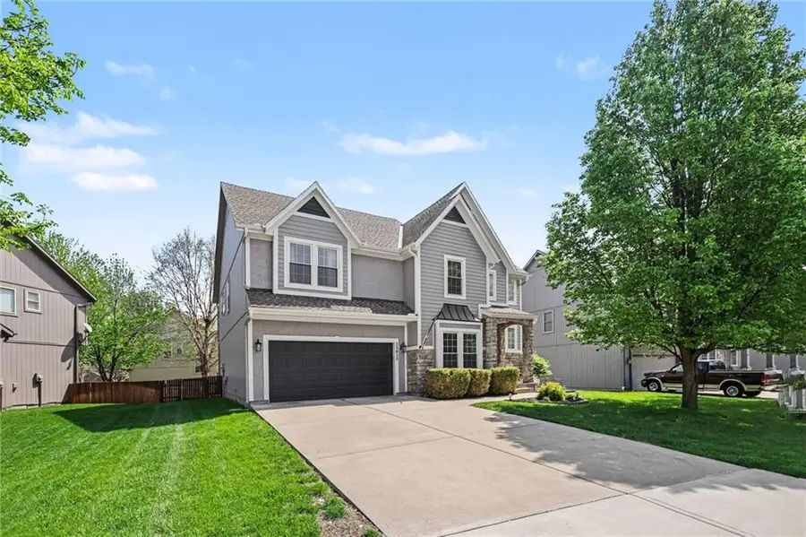 15613 S Brookfield Street, Olathe, KS 66062 - #2