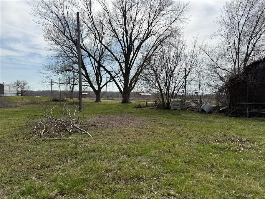 434 South Street, Hardin, MO 64035 - #3