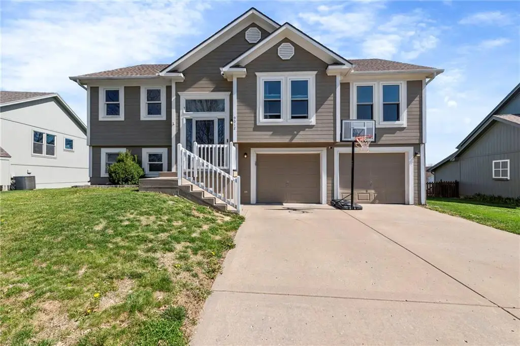 9012 110th Street, Kansas City, MO 64157 - #1