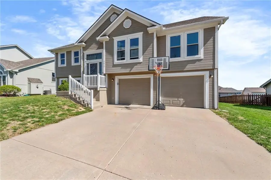 9012 110th Street, Kansas City, MO 64157 - #2