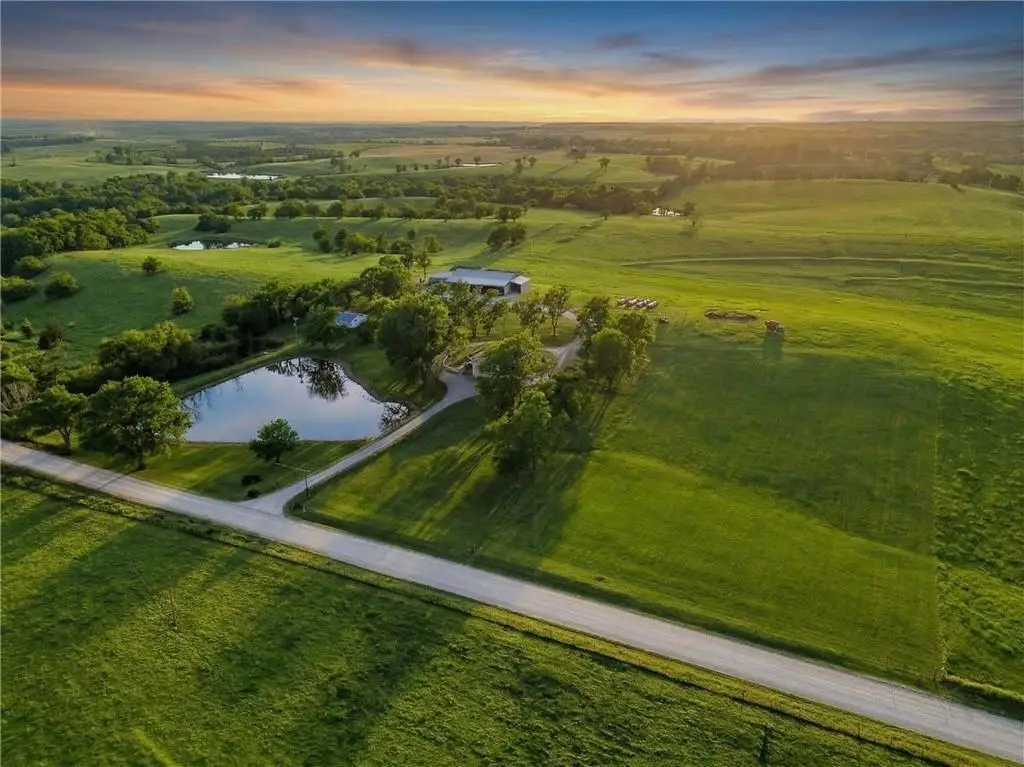 17249 198th Street, Tonganoxie, KS 66086 - #1