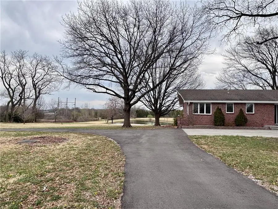 19305 Lowell Avenue, Stilwell, KS 66085 - #3