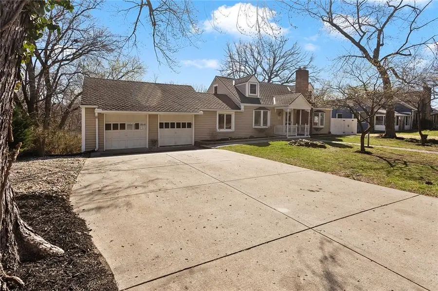 5707 N Robinhood Lane, Kansas City, MO 64151 - #3