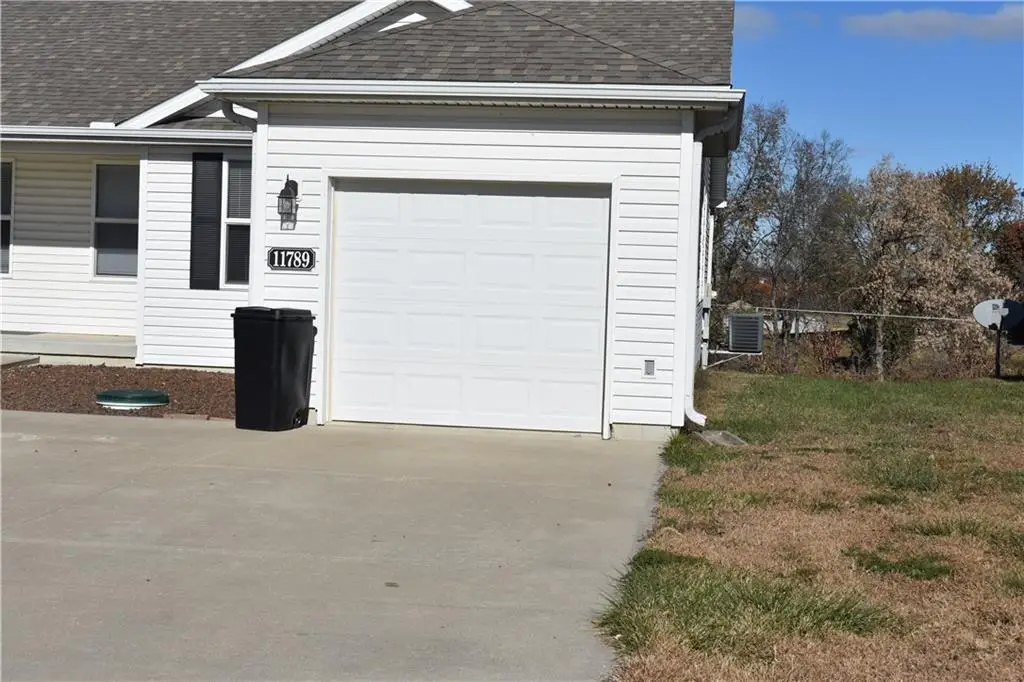 11789 Ridgeway Drive, Saint Joseph, MO 64505 - #1