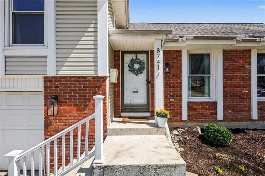 8741 Widmer Road, Lenexa, KS 66215 - #2