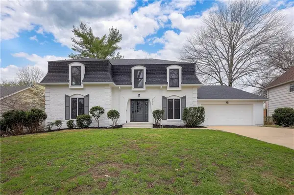 8818 Birch Lane, Prairie Village, KS 66207