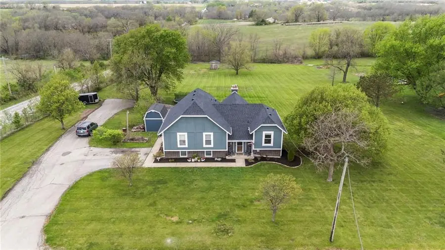 19817 S Clare Road, Spring Hill, KS 66083 - #2