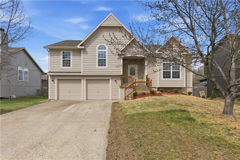 640 N Walnut Street, Gardner, KS 66030 - #1