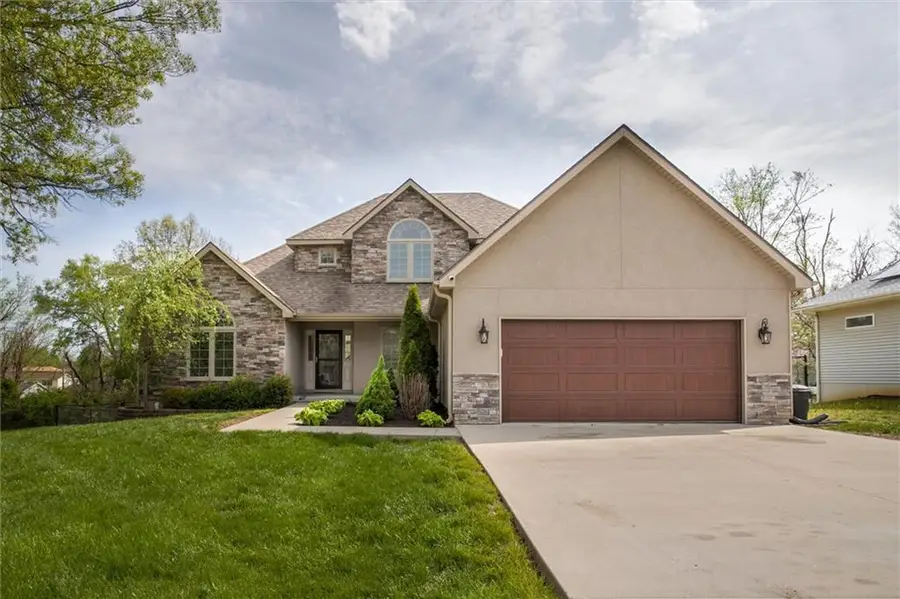 8 SE 230th Road, Warrensburg, MO 64093 - #2