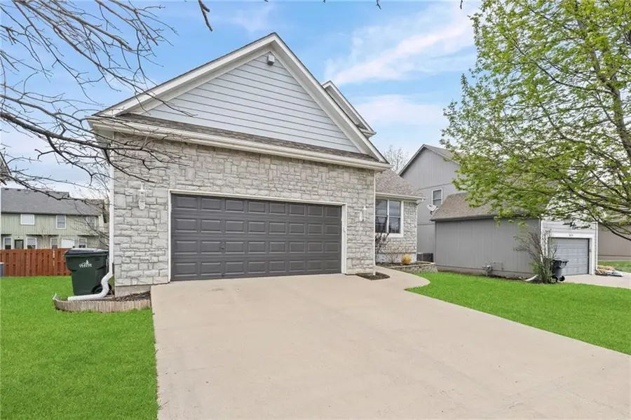 2638 W Catalpa Street, Olathe, KS 66061 - #2