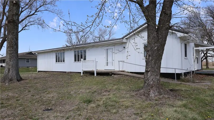 13975 NW 31 Highway, Garnett, KS 66032 - #2