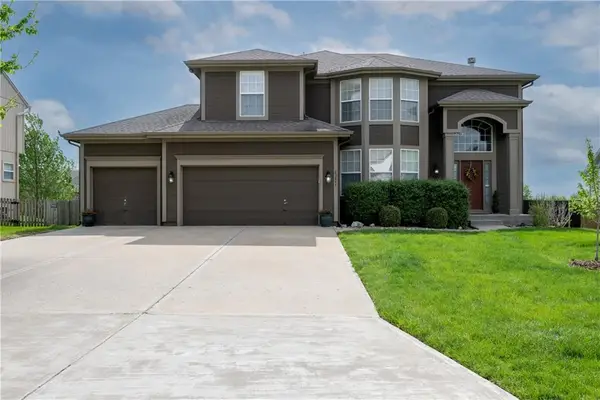 20847 Barker Road, Spring Hill, KS 66083