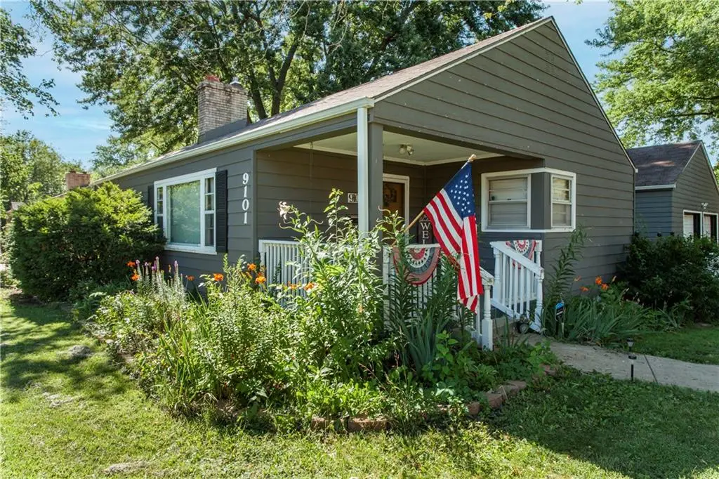 9101 E 65th Street, Raytown, MO 64133 - #1