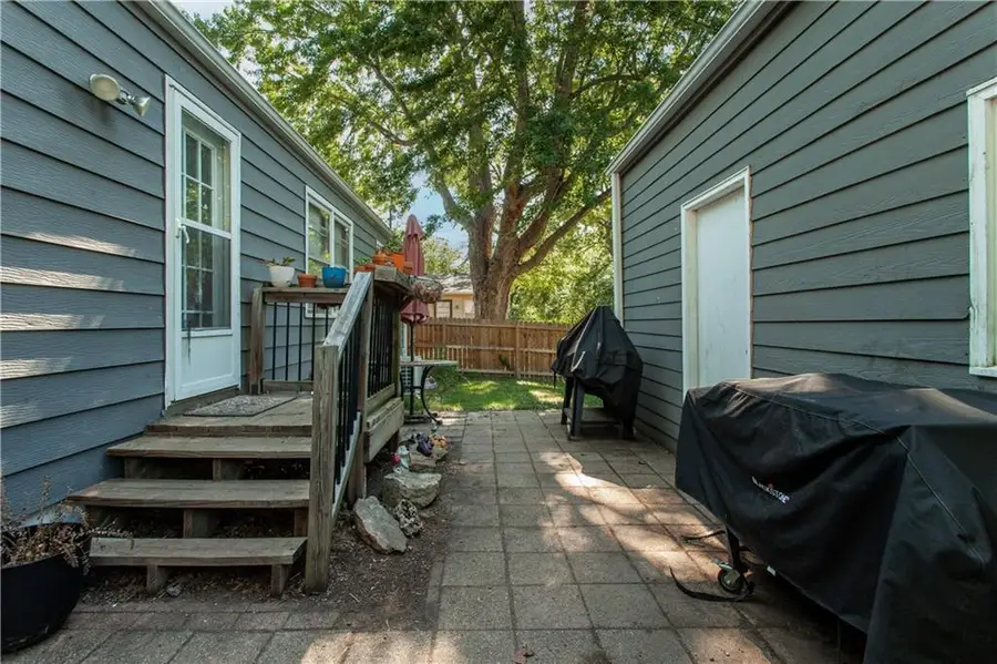 9101 E 65th Street, Raytown, MO 64133 - #2