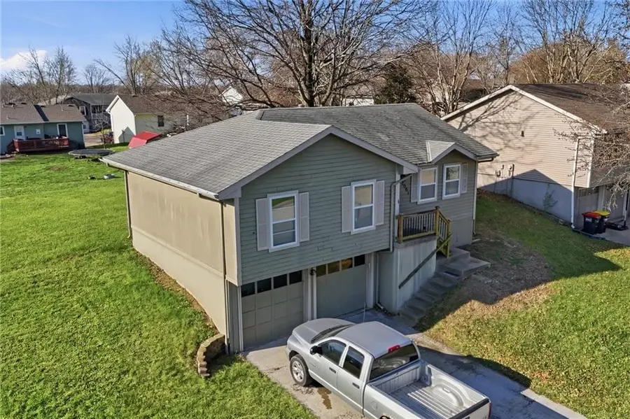 2001 Kary Lane, Excelsior Springs, MO 64024 - #3