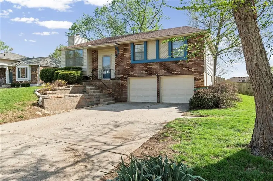 5212 NW Downing Street, Blue Springs, MO 64015 - #3