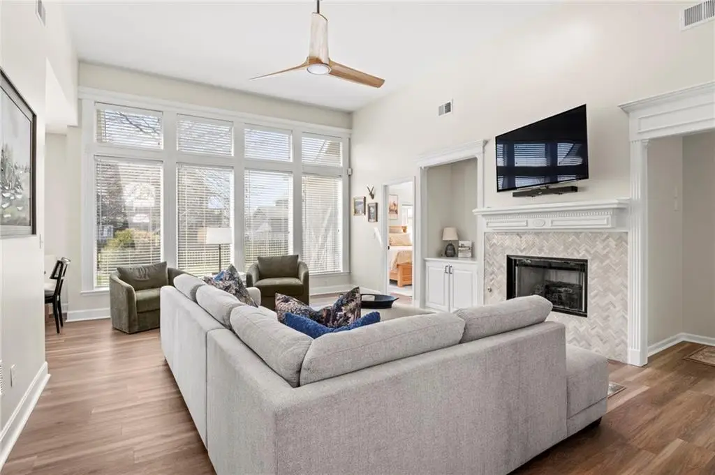 909 SE 13th Street, Lees Summit, MO 64081 - #1