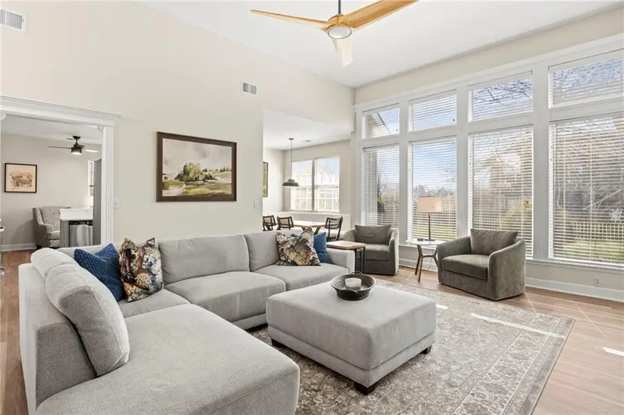 909 SE 13th Street, Lees Summit, MO 64081 - #2