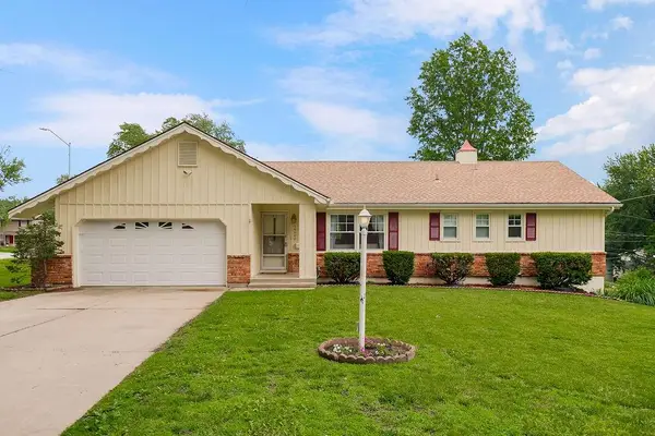 16600 E 31st Street S, Independence, MO 64055