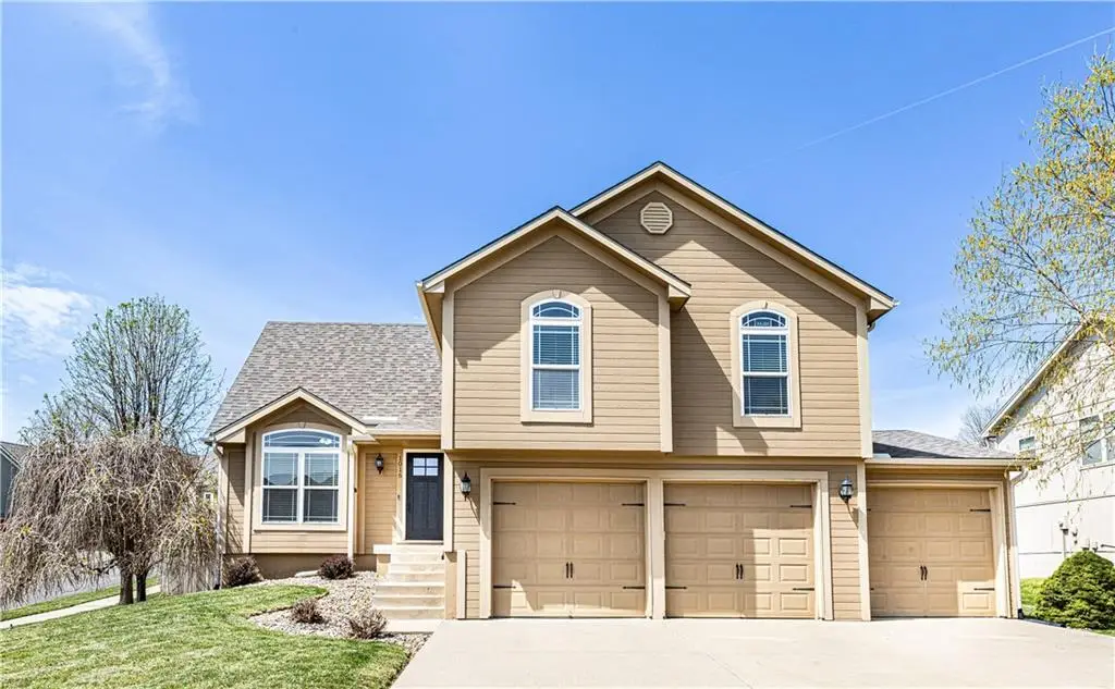 1016 NW 112th Terrace, Kansas City, MO 64155 - #1