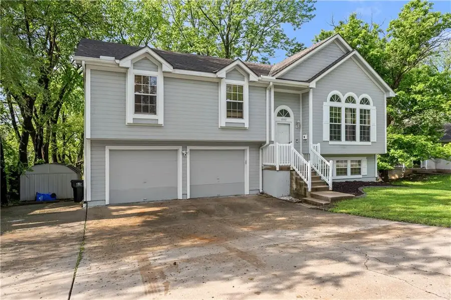 10007 E 70th Terrace, Raytown, MO 64133 - #2