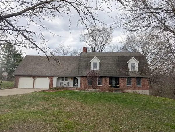 106 Walnut Drive, Carrollton, MO 64633