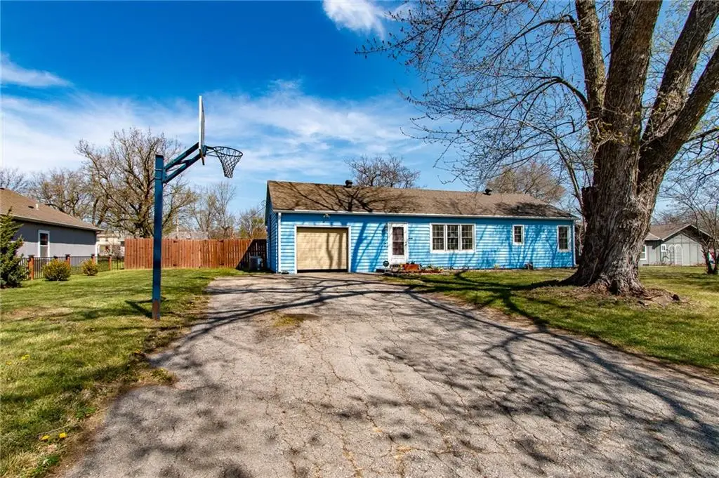 310 Chapel Street, Baldwin City, KS 66006 - #1