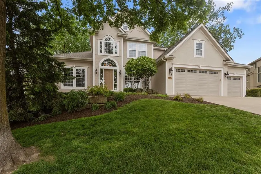 10200 Magnolia Lane, Parkville, MO 64152 - #2