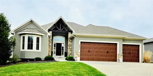 12001 W 164th Street, Overland Park, KS 66221