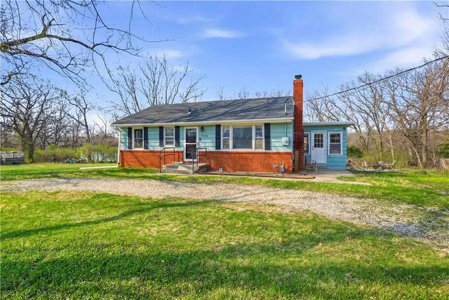 7720 E 70th Terrace, Kansas City, MO 64133 - #2