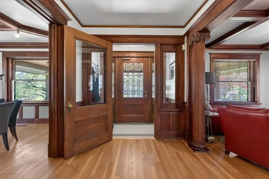 3666 Belleview Avenue, Kansas City, MO 64111 - #3