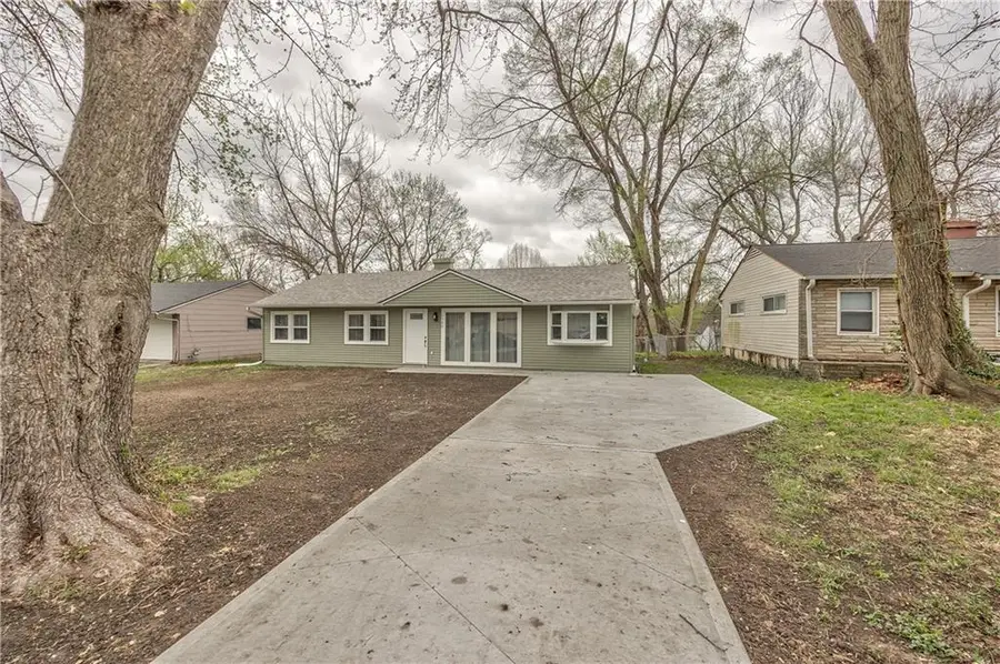 7709 E 113th Street, Kansas City, MO 64134 - #2