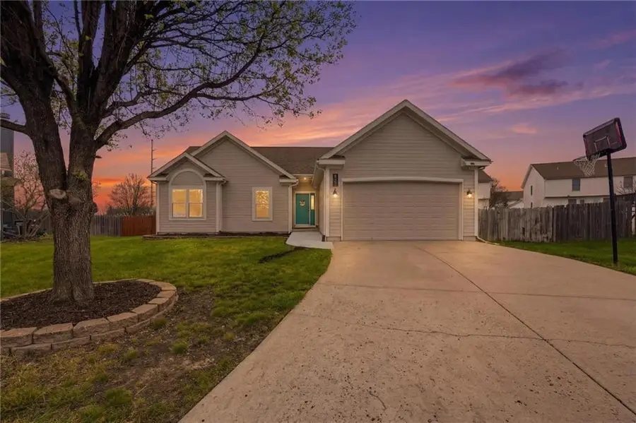 833 N Sumac Street, Gardner, KS 66030 - #2