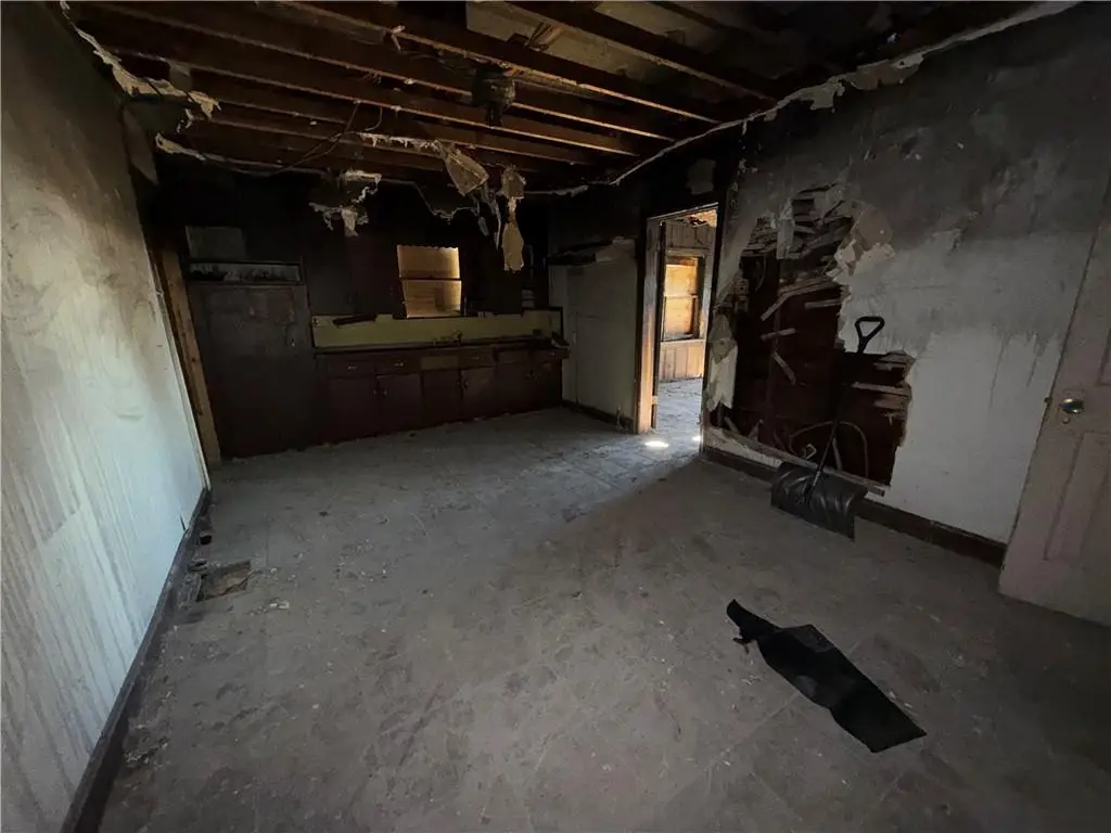 3837 Walnut Street, Kansas City, MO 64111 - #1