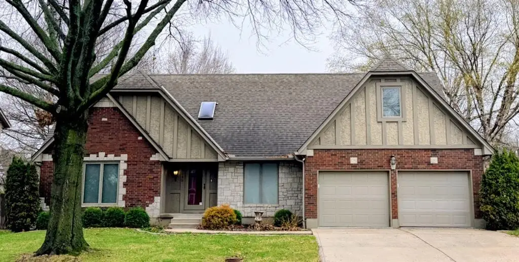2019 NE Waterfield Place, Blue Springs, MO 64014 - #1