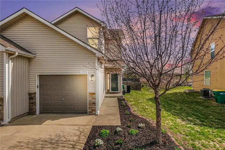 1701 N 127th Street, Kansas City, KS 66109 - #2