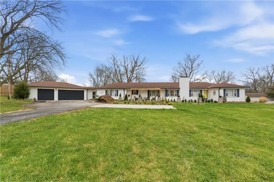 121 Highland Park Avenue, Excelsior Springs, MO 64024 - #2