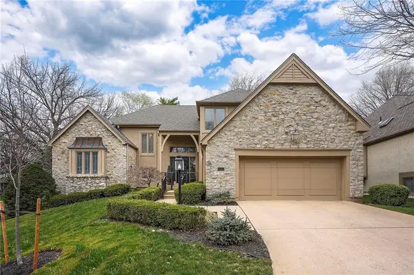 4516 W 125th Street, Leawood, KS 66209